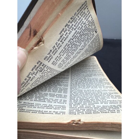 The Holy Bible King James Version Regency Edition READ Red Letter - Picture 15 of 16